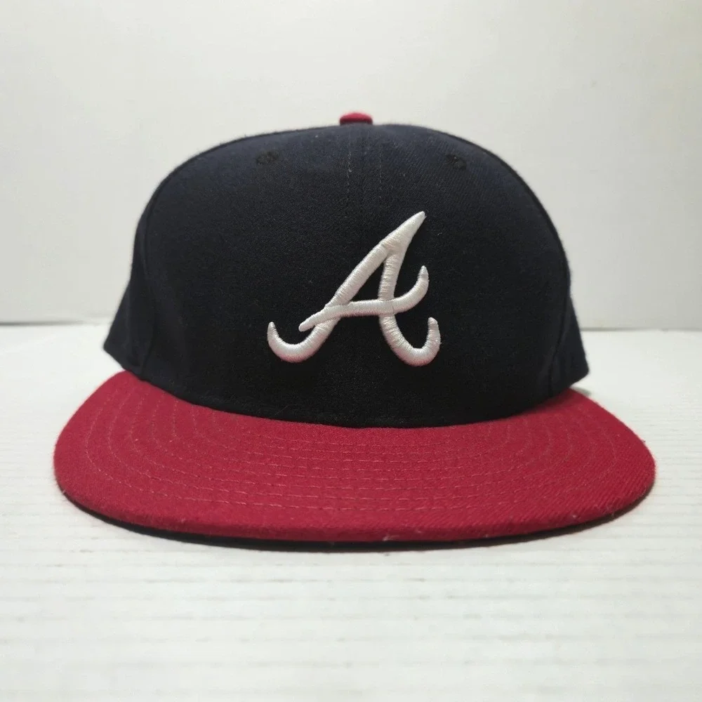 Atlanta Braves New Era 59FIFTY Low Profile Fitted Hat Navy Red Size 7 1/8 MLB